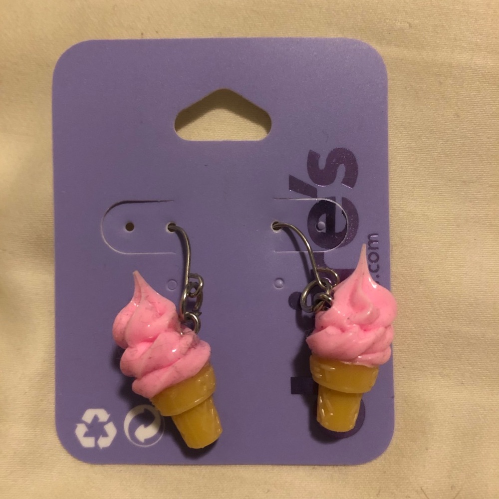 Lot of girls earrings and one bracelet